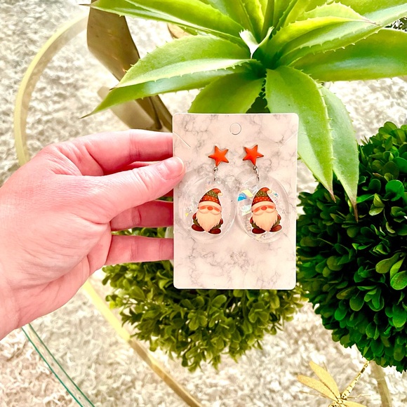 Acrylic Gnome Earrings - Picture 3 of 4